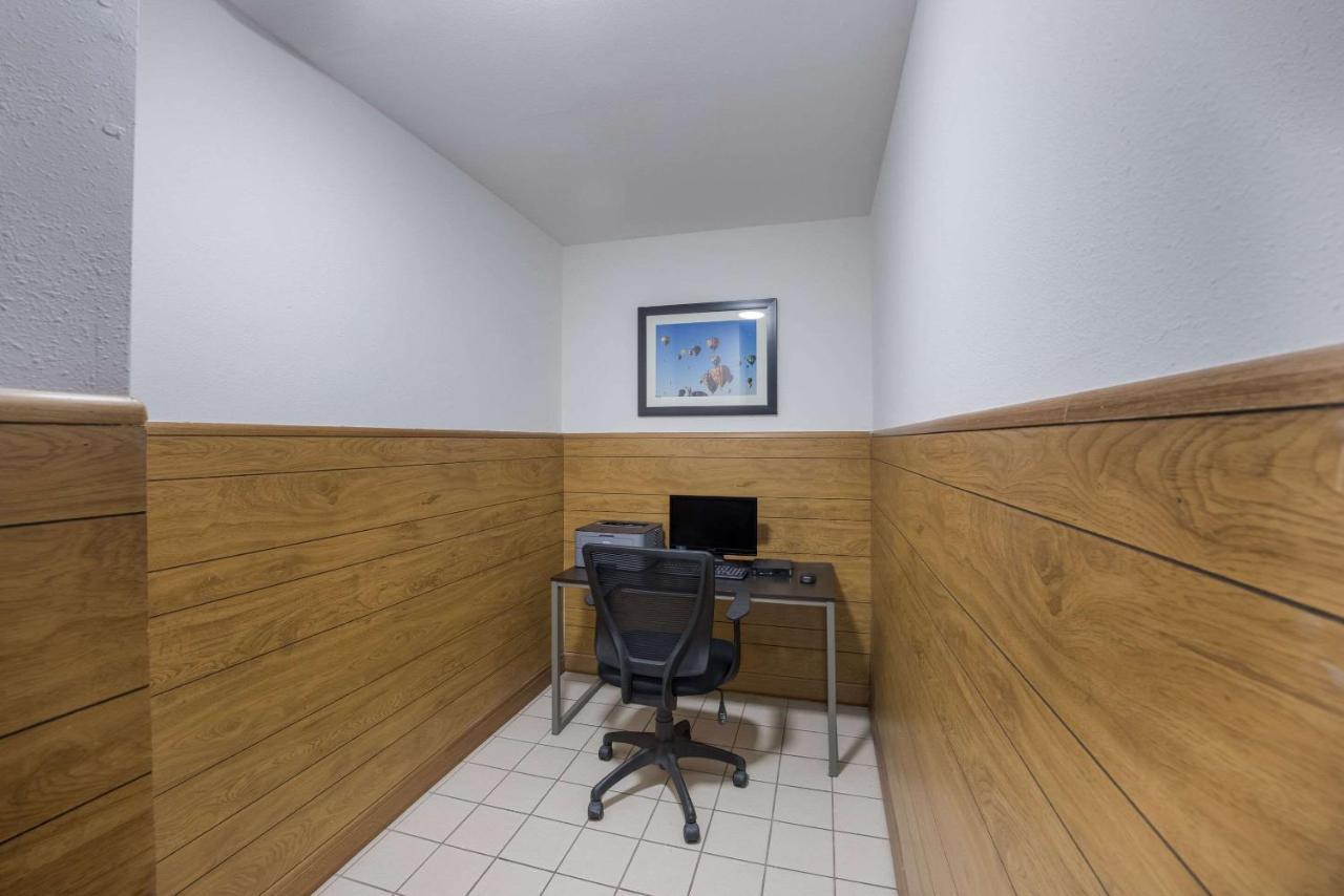 Quality Inn & Suites Clayton, Nm Экстерьер фото
