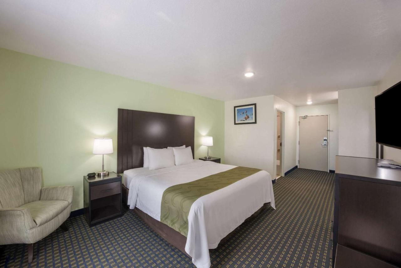 Quality Inn & Suites Clayton, Nm Экстерьер фото