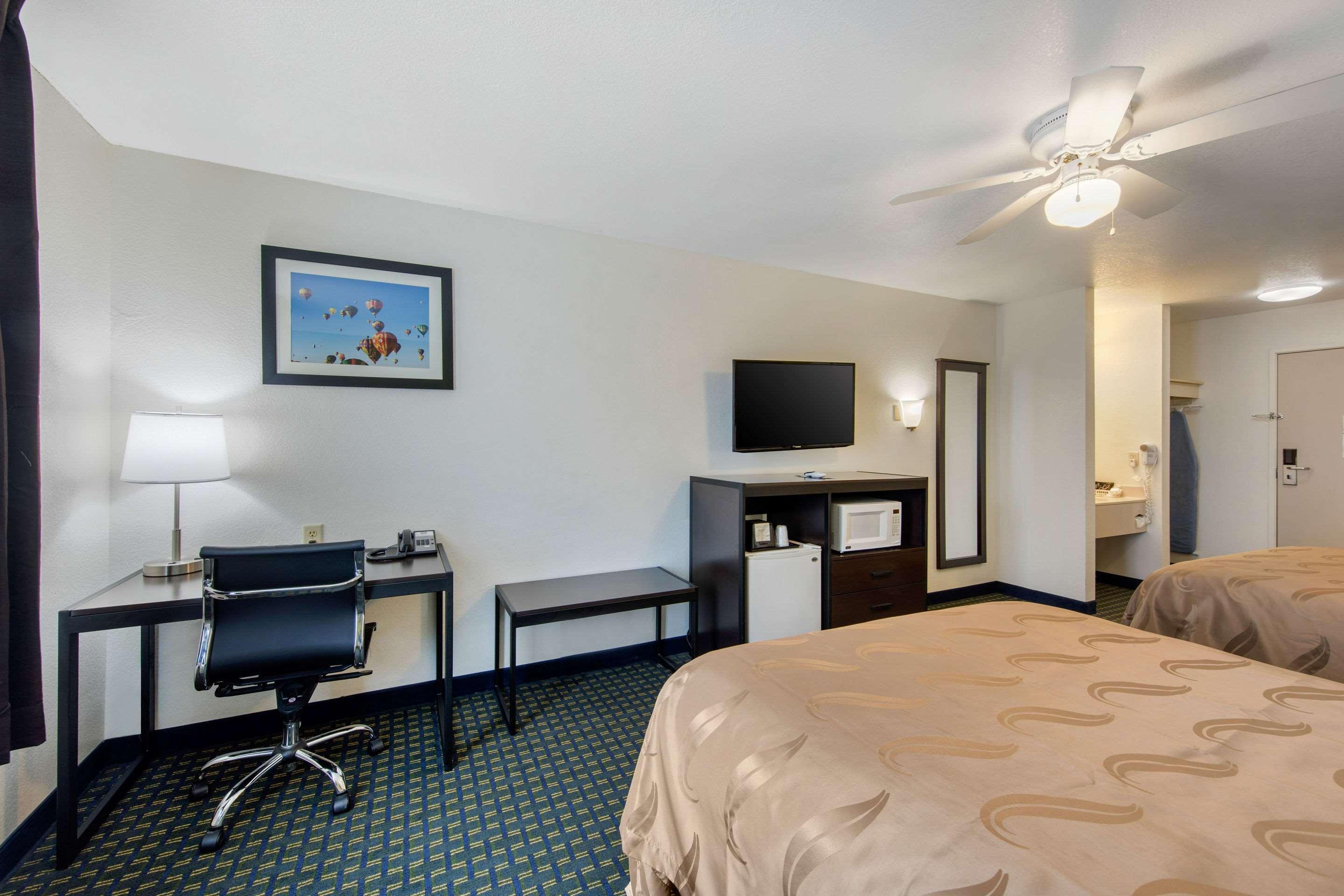 Quality Inn & Suites Clayton, Nm Экстерьер фото