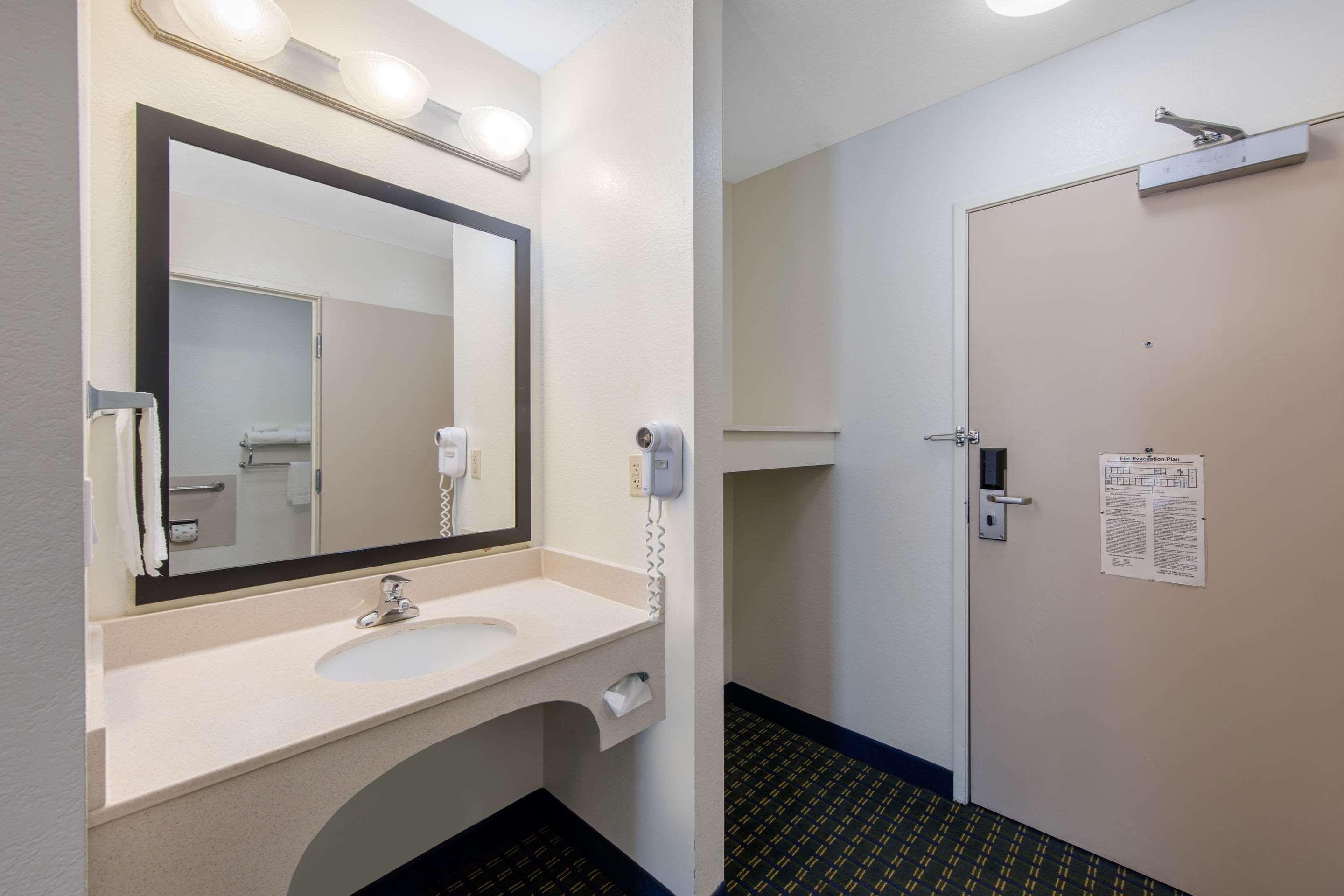 Quality Inn & Suites Clayton, Nm Экстерьер фото