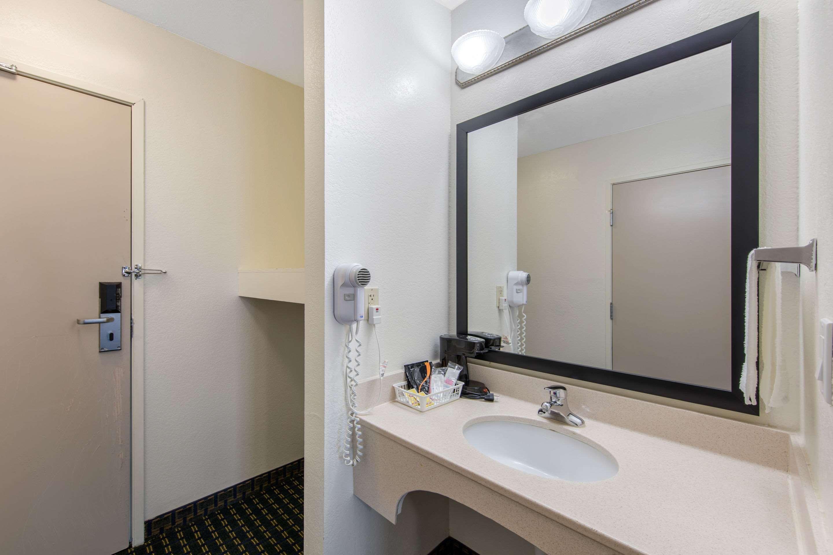 Quality Inn & Suites Clayton, Nm Экстерьер фото