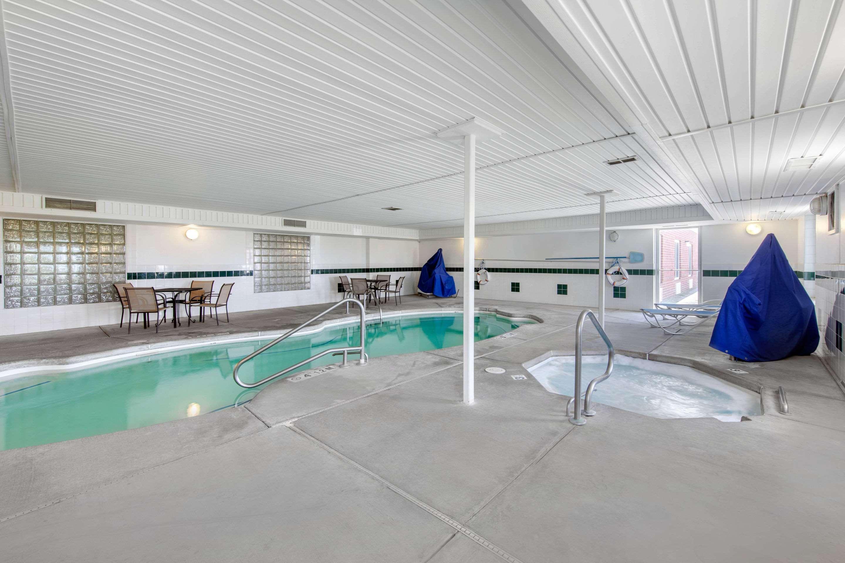 Quality Inn & Suites Clayton, Nm Экстерьер фото
